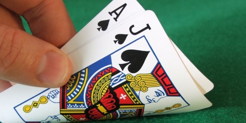 Cách chơi xì dách 8xbet hiệu quả cho người mới bắt đầu